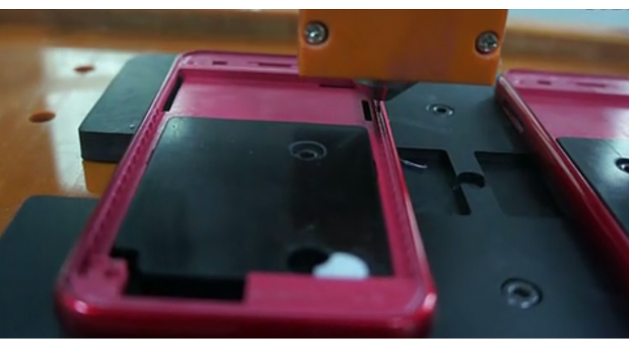 手机外壳自动点胶（热熔胶）