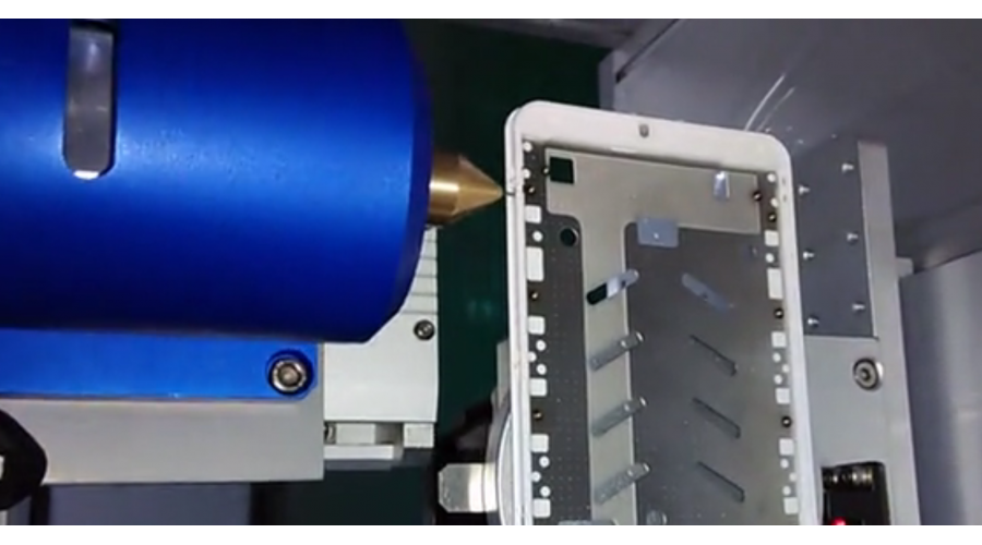 苹果边框自动点胶（热熔胶）